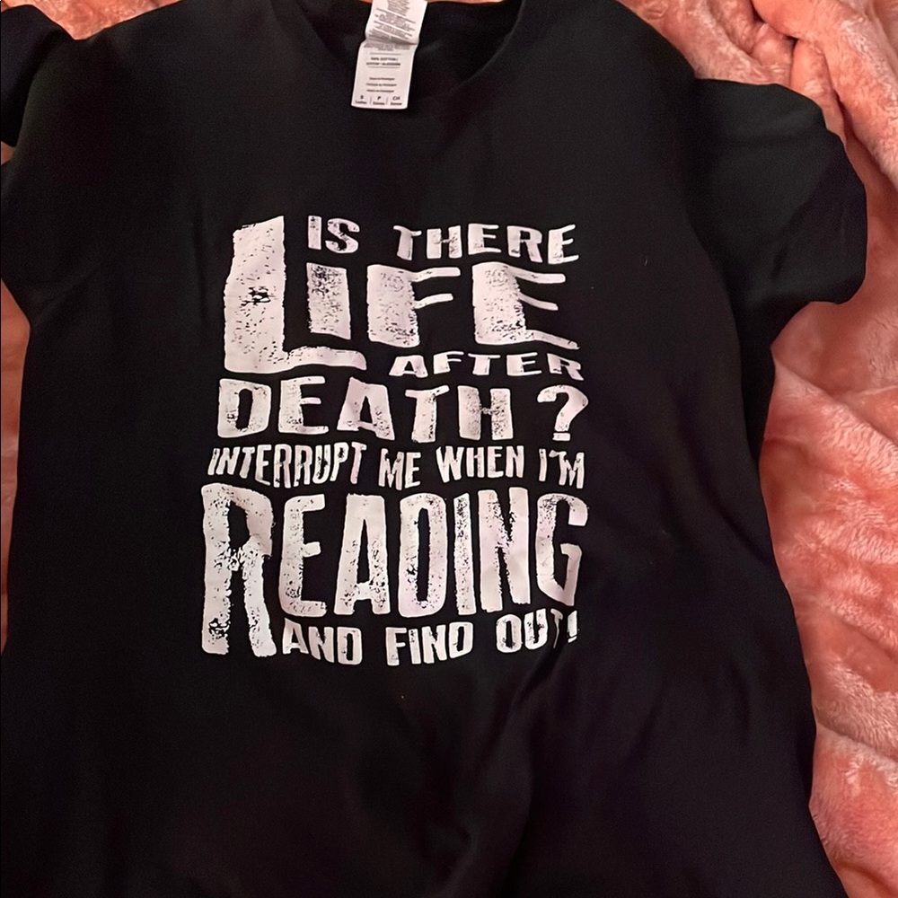 Gildan Black Graphic Tee - Reading Design